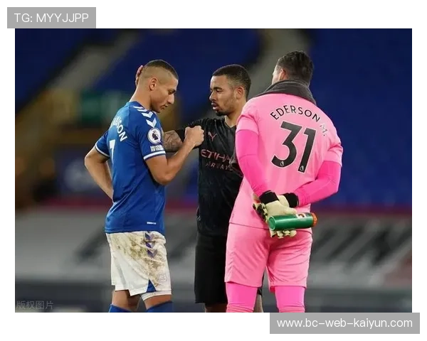 球队小组赛展现稳固防守体系打造坚不可摧防线助力晋级成功 球队小组赛展现稳固防守体系打造坚不可摧防线助力晋级成功